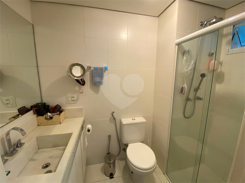 Apartamento com 2 quartos 3 vagas e sacada na Vila Pauliceia