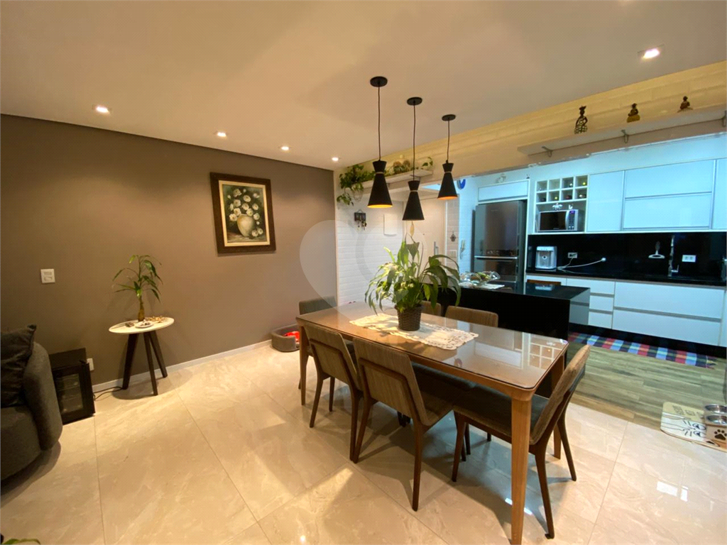 Apartamento com 2 quartos 3 vagas e sacada na Vila Pauliceia