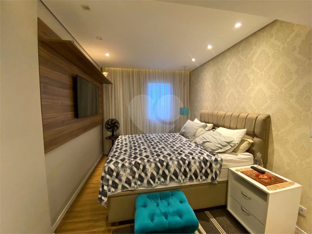 Apartamento com 2 quartos 3 vagas e sacada na Vila Pauliceia