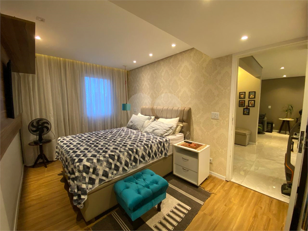 Apartamento com 2 quartos 3 vagas e sacada na Vila Pauliceia