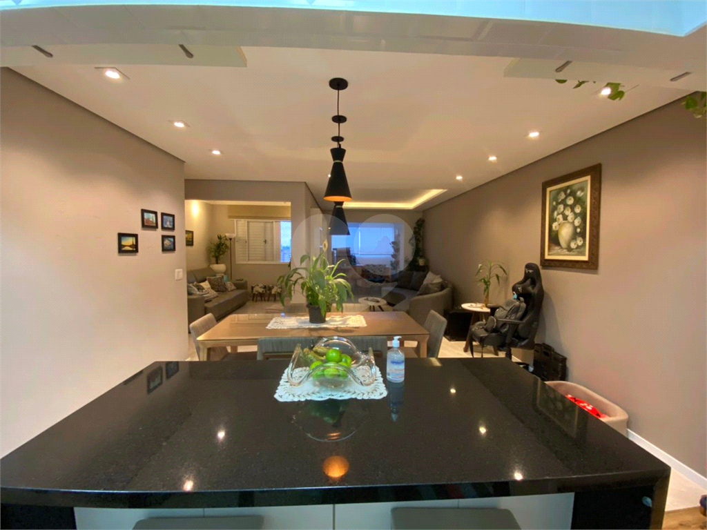 Apartamento com 2 quartos 3 vagas e sacada na Vila Pauliceia