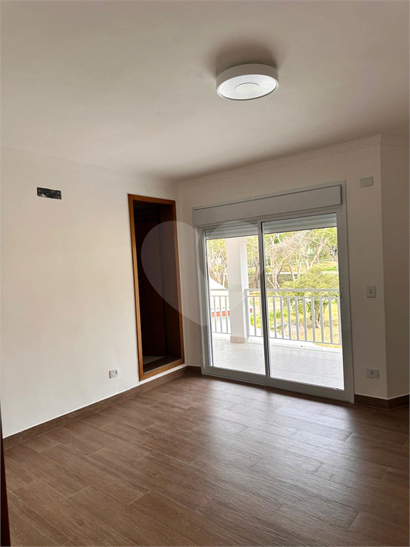 Casa Alto Padrão à Venda no Condomínio Alpes – 4 Dormitórios, Piscina, 2 Vagas, 1.000 m² de Terreno – Guararema/SP
