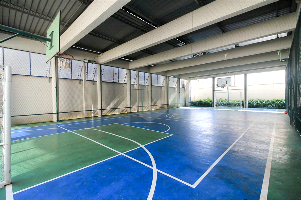 Apartamento com 4 dormitórios e 3 vagas na Barra Funda