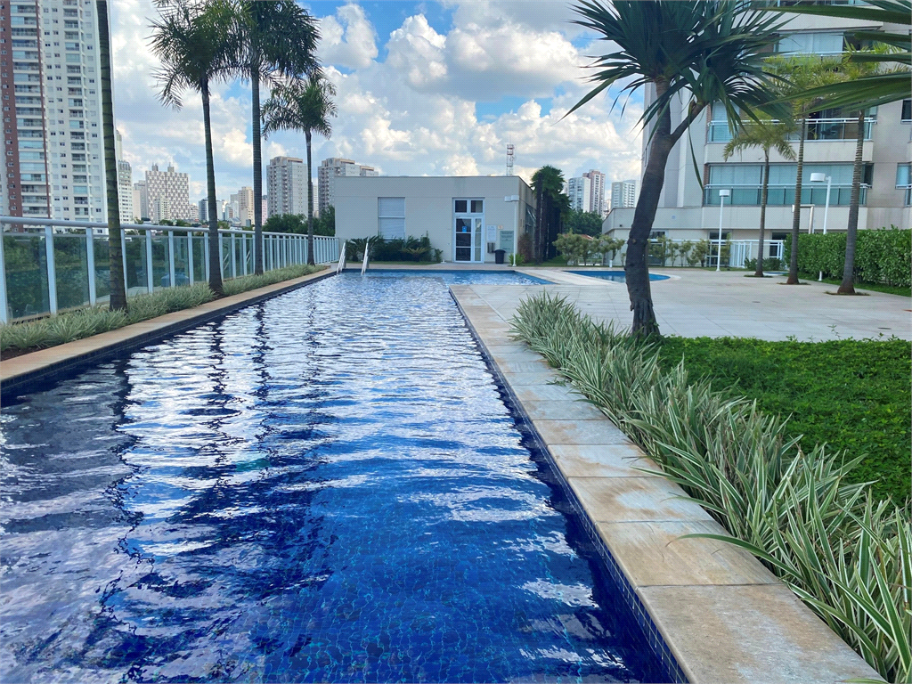 Apartamento com 4 dormitórios e 3 vagas na Barra Funda