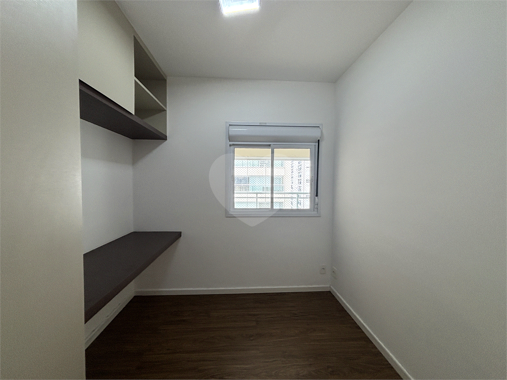 Apartamento com 4 dormitórios e 3 vagas na Barra Funda