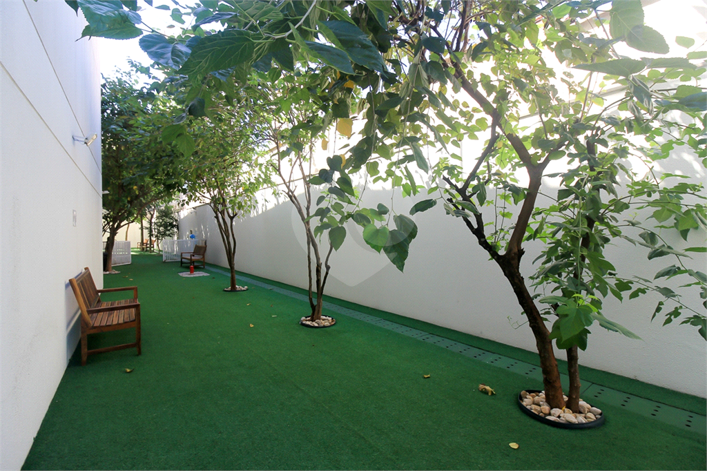 Apartamento com 4 dormitórios e 3 vagas na Barra Funda