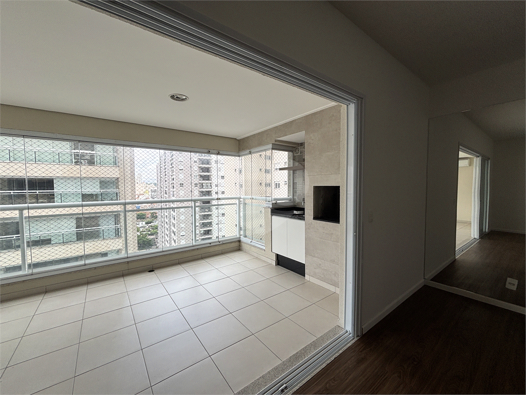 Apartamento com 4 dormitórios e 3 vagas na Barra Funda