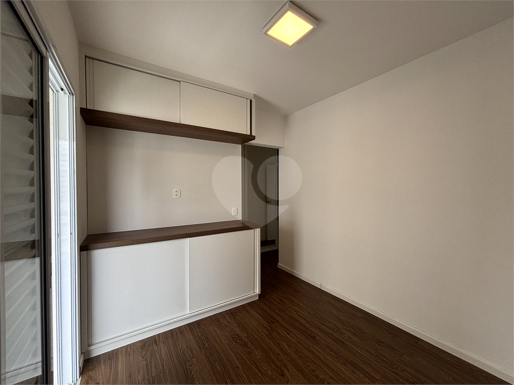 Apartamento com 4 dormitórios e 3 vagas na Barra Funda