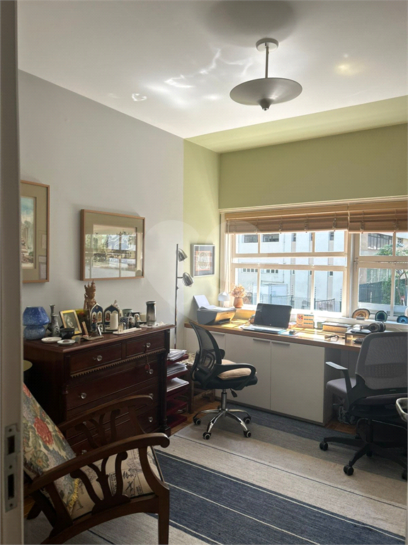 APARTAMENTO À VENDA COM 3 QUARTOS NO JARDIM PAULISTA