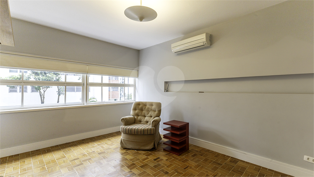 APARTAMENTO À VENDA JARDIM PAULISTA COM 3 DORMITÓRIOS ( 1 SUÍTE ) - 1 VAGA - 175M2