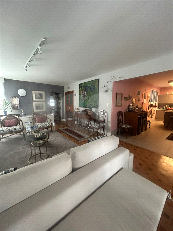 APARTAMENTO À VENDA COM 3 QUARTOS NO JARDIM PAULISTA