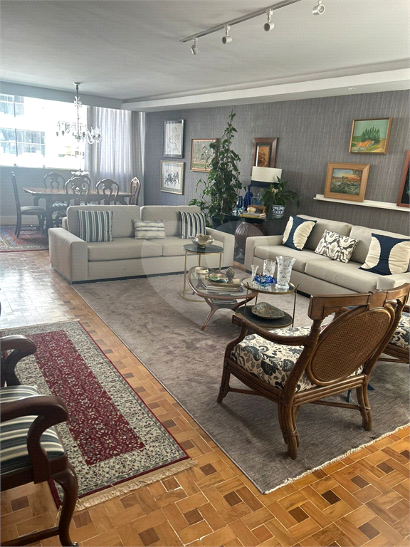 APARTAMENTO À VENDA COM 3 QUARTOS NO JARDIM PAULISTA