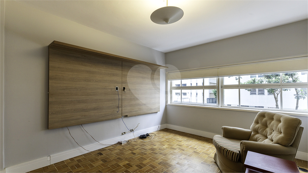 APARTAMENTO À VENDA JARDIM PAULISTA COM 3 DORMITÓRIOS ( 1 SUÍTE ) - 1 VAGA - 175M2