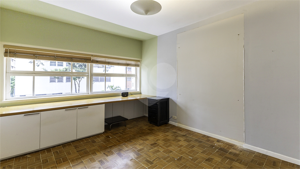 APARTAMENTO À VENDA JARDIM PAULISTA COM 3 DORMITÓRIOS ( 1 SUÍTE ) - 1 VAGA - 175M2