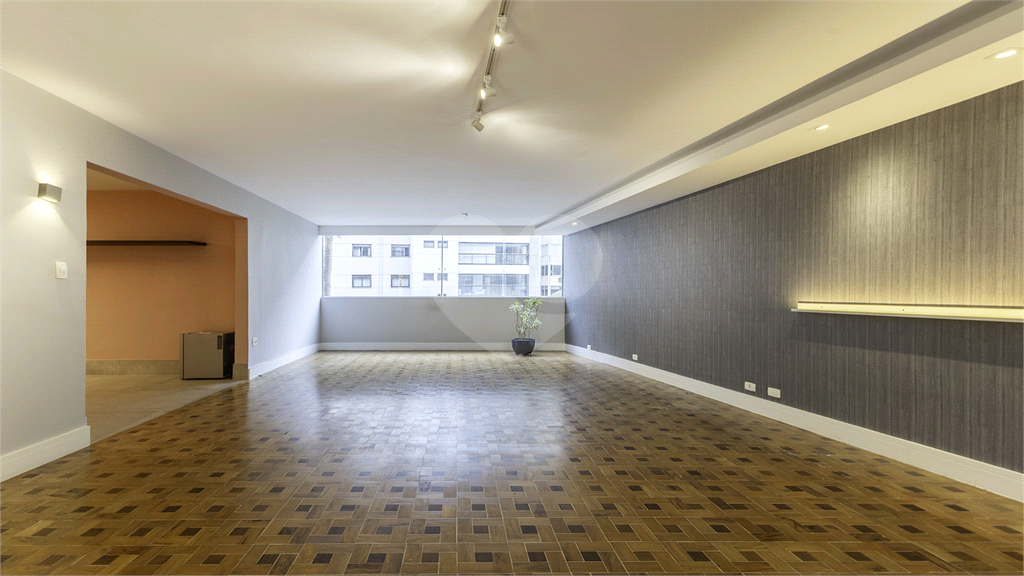 APARTAMENTO À VENDA JARDIM PAULISTA COM 3 DORMITÓRIOS ( 1 SUÍTE ) - 1 VAGA - 175M2