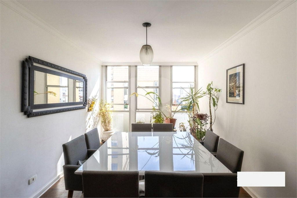 Apartamento à Venda - Santa Cecília, 3 Quartos, 160m2
Este espaçoso apartamento de 162 m² oferece uma combinação perfeita de conforto e localização privilegiada!!