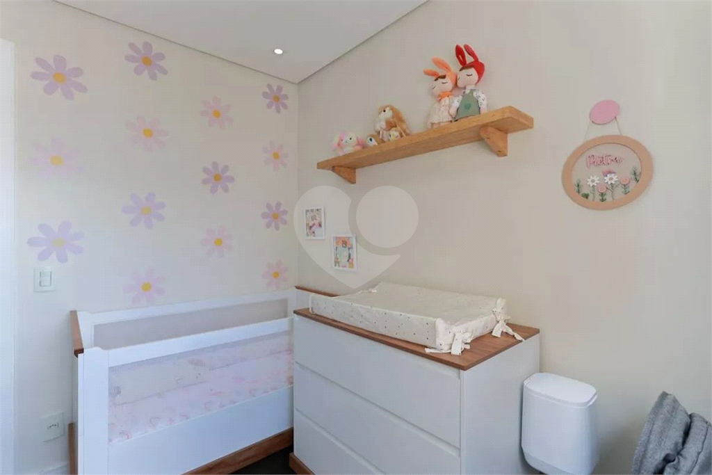 Apartamento á venda na Avenida do Guacá