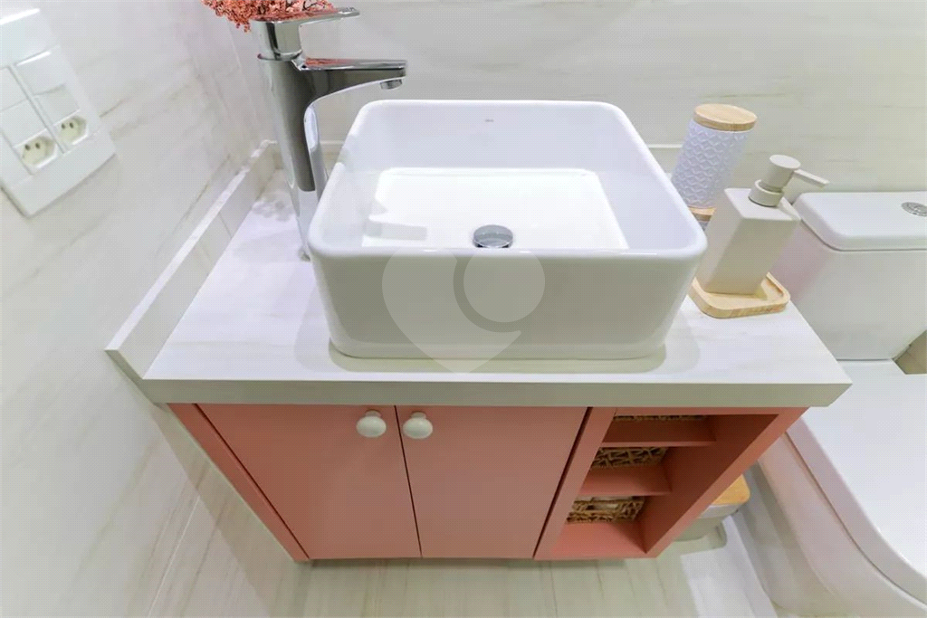 Apartamento á venda na Avenida do Guacá