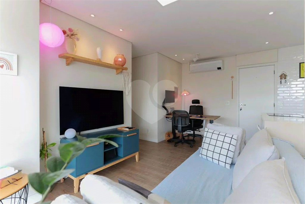 Apartamento á venda na Avenida do Guacá