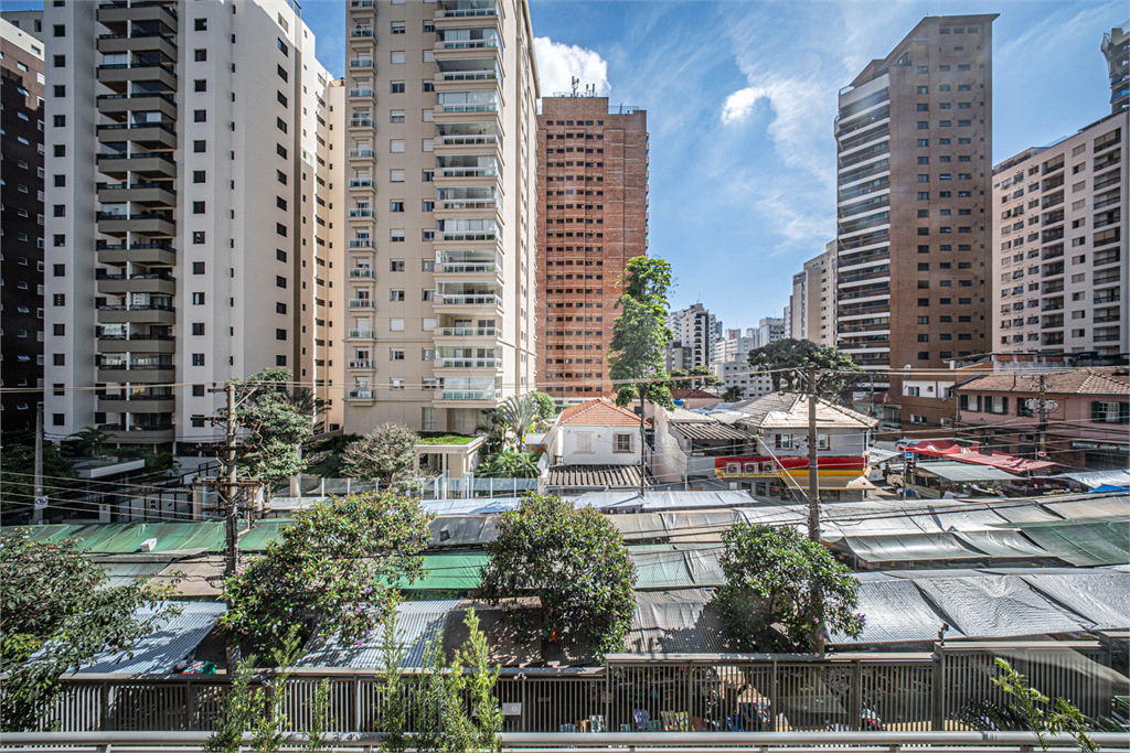 Onde a Sofisticação Encontra a Serenidade em Perdizes - 3 Suítes nesse apartamento de alto padrão. 