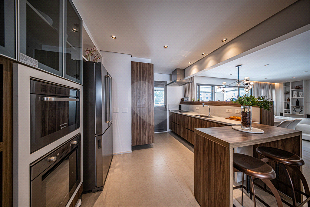 Onde a Sofisticação Encontra a Serenidade em Perdizes - 3 Suítes nesse apartamento de alto padrão. 