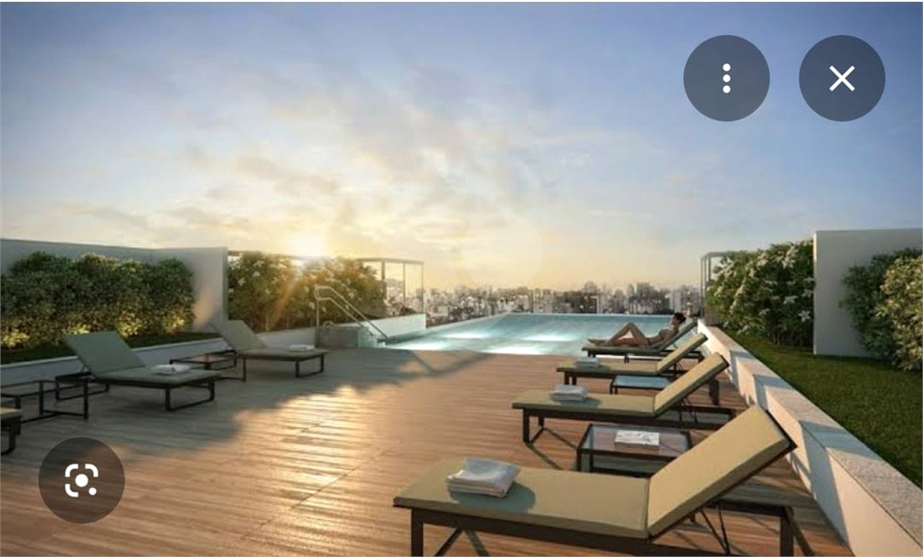 Apartamento todo reformado com 2 quartos e sacada no Jardim São Paulo 