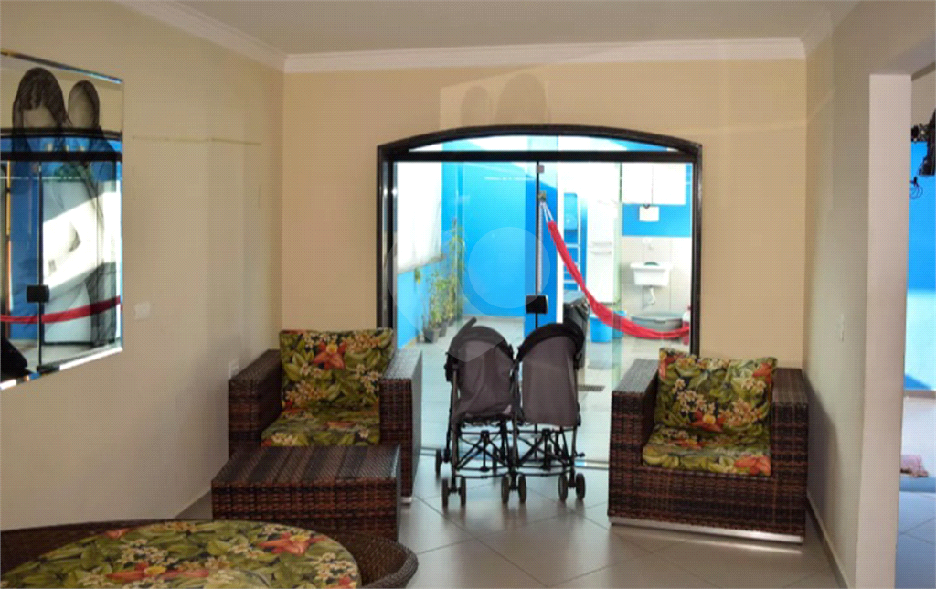 Casa - Vila Carrão - 4 Quartos - 6 Vagas - Locação / Aluguel