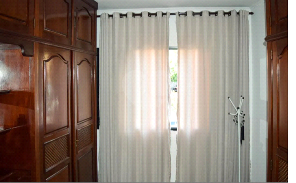 Casa - Vila Carrão - 4 Quartos - 6 Vagas - Locação / Aluguel