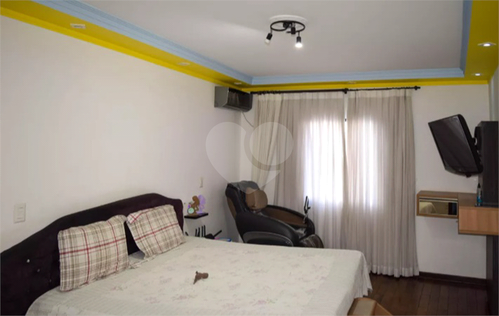 Casa - Vila Carrão - 4 Quartos - 6 Vagas - Locação / Aluguel