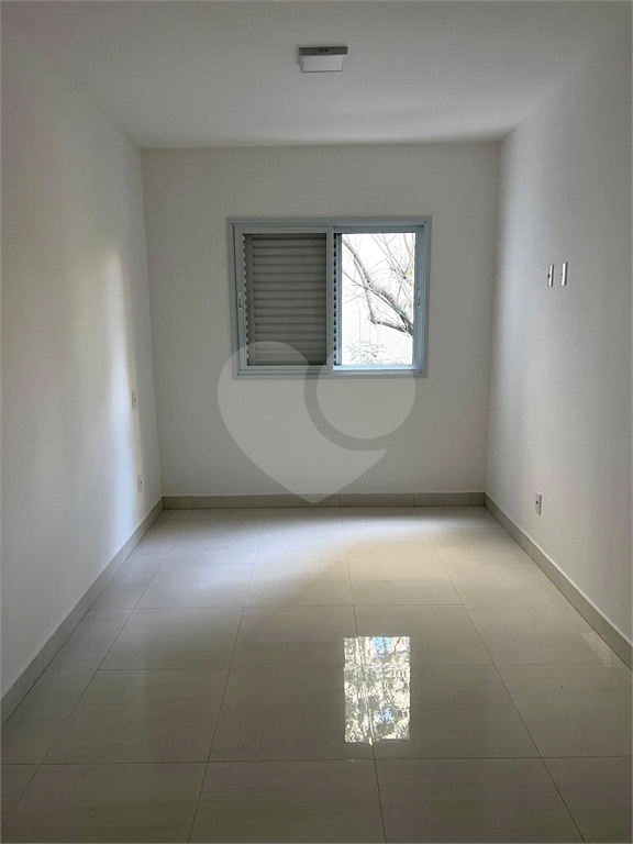 Apartamento á venda em Santana com 2 dormitórios / 1 vaga