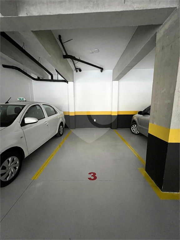 Apartamento á venda em Santana com 2 dormitórios / 1 vaga