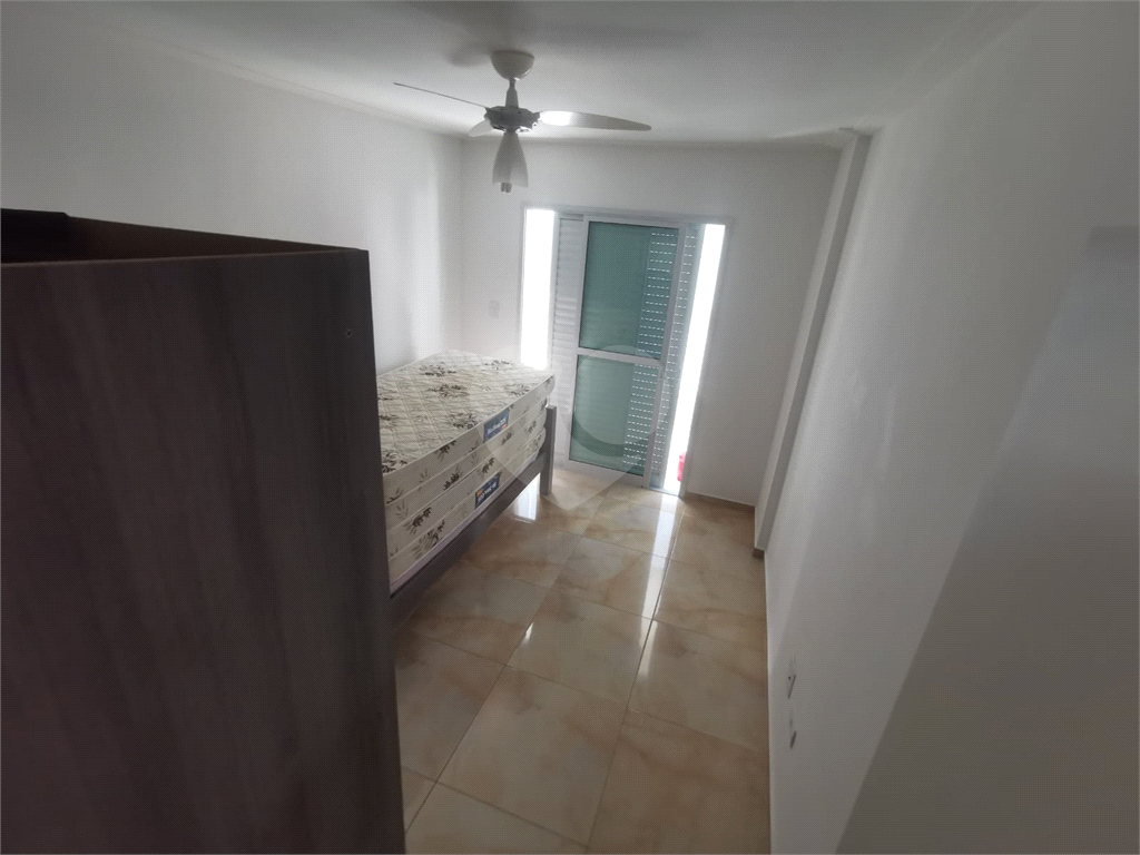 Apartamento - Mongaguá - 2 Quartos / Dormitórios- 1  Vaga - Venda / Compra