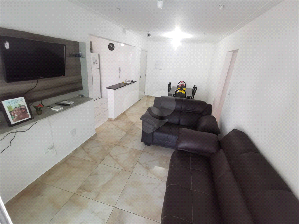 Apartamento - Mongaguá - 2 Quartos / Dormitórios- 1  Vaga - Venda / Compra