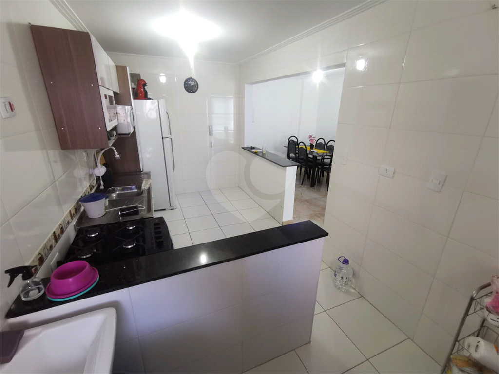 Apartamento - Mongaguá - 2 Quartos / Dormitórios- 1  Vaga - Venda / Compra