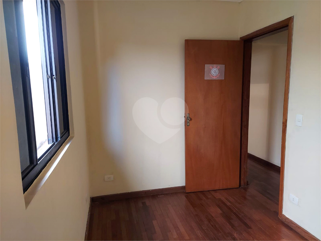 Sobrado Amplo com 3 Dorms (1 Suíte com Varanda) e 2 Vagas