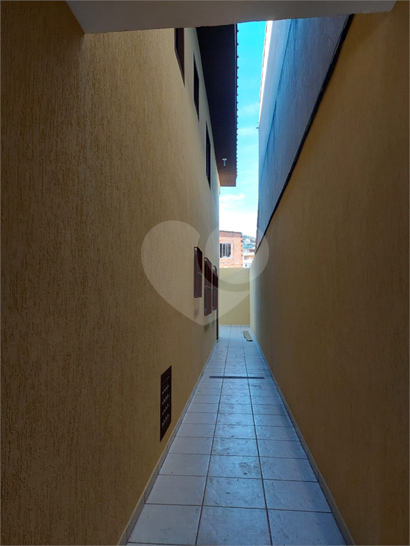 Sobrado Amplo com 3 Dorms (1 Suíte com Varanda) e 2 Vagas