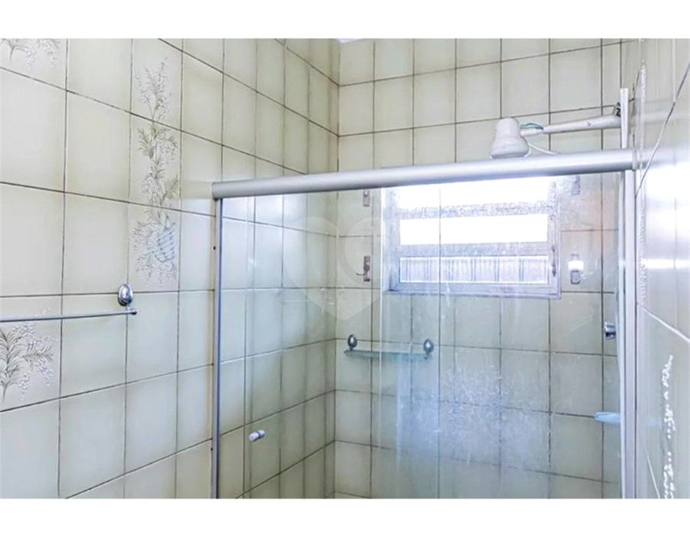 Casa de locação uma suíte e duas vagas Freguesia do O 