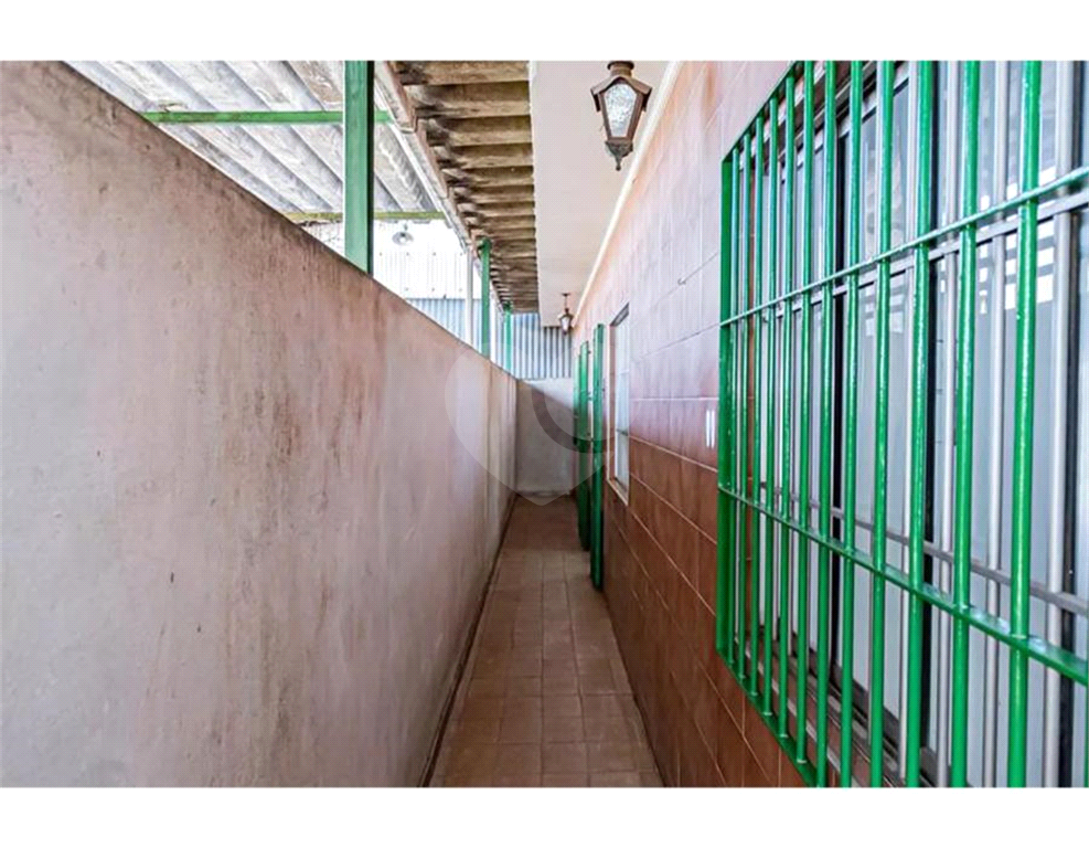 Casa de locação uma suíte e duas vagas Freguesia do O 