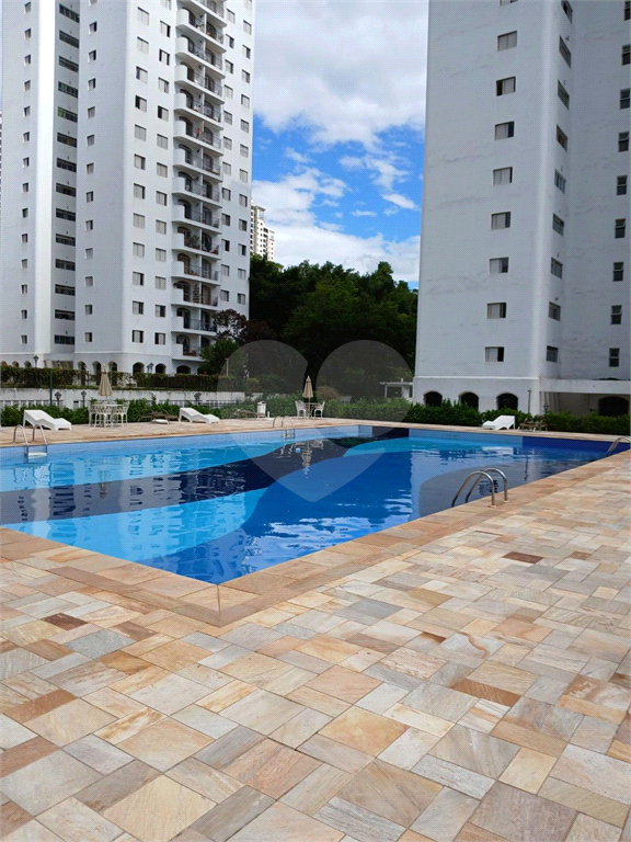 Apartamento de 73m2, 02 Dormitórios e 01 Vaga