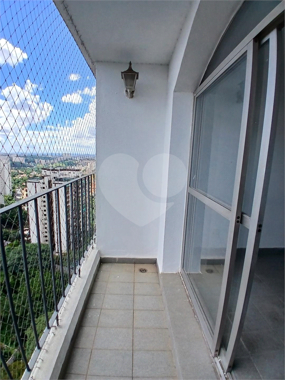 Apartamento de 73m2, 02 Dormitórios e 01 Vaga
