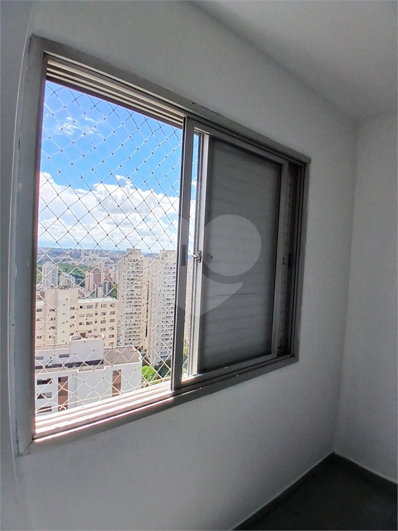 Apartamento de 73m2, 02 Dormitórios e 01 Vaga