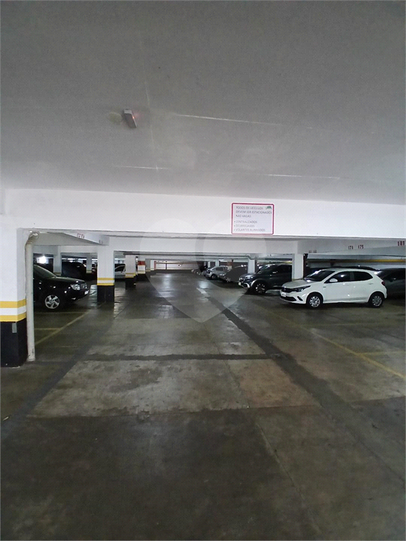 Apartamento de 73m2, 02 Dormitórios e 01 Vaga