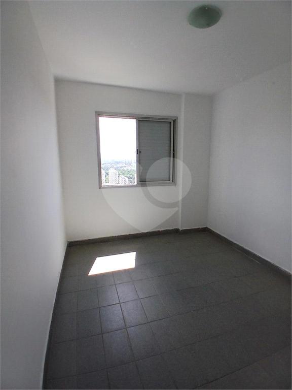 Apartamento de 73m2, 02 Dormitórios e 01 Vaga