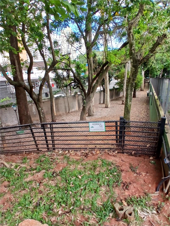 Apartamento de 73m2, 02 Dormitórios e 01 Vaga