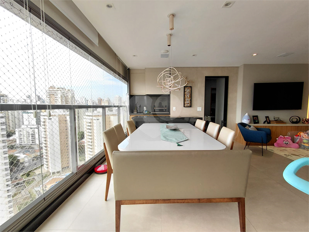 Imóvel de 105m² sala de estar de 3 ambientes com varanda gourmet 3 quartos 2 vagas lazer completo Vl. Romana