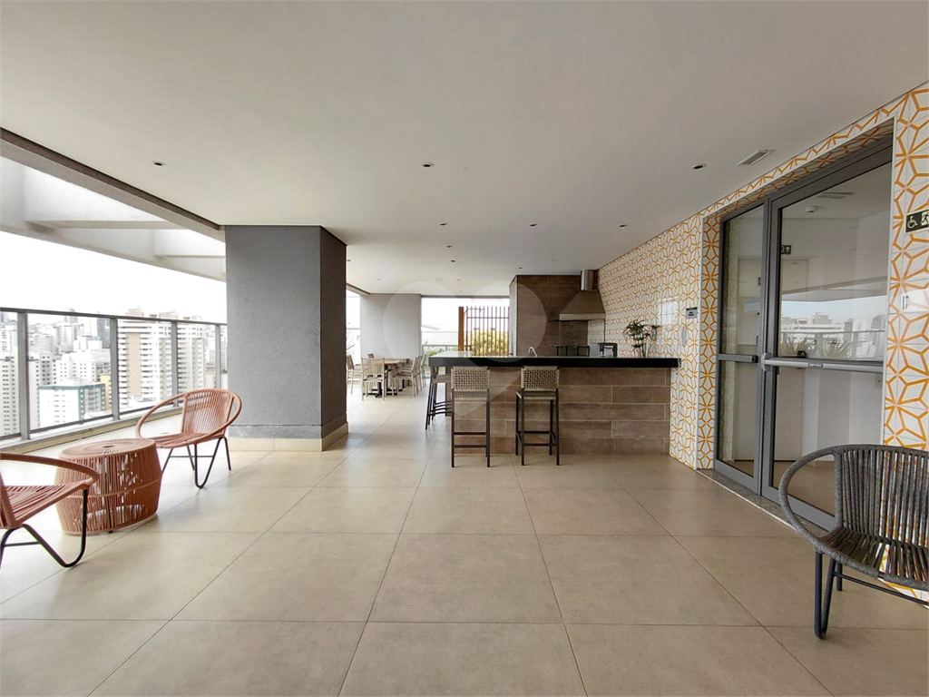 Imóvel de 105m² sala de estar de 3 ambientes com varanda gourmet 3 quartos 2 vagas lazer completo Vl. Romana