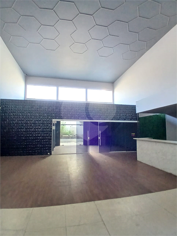 Excelente salão comercial para locação na Vila Maria com 450m2.