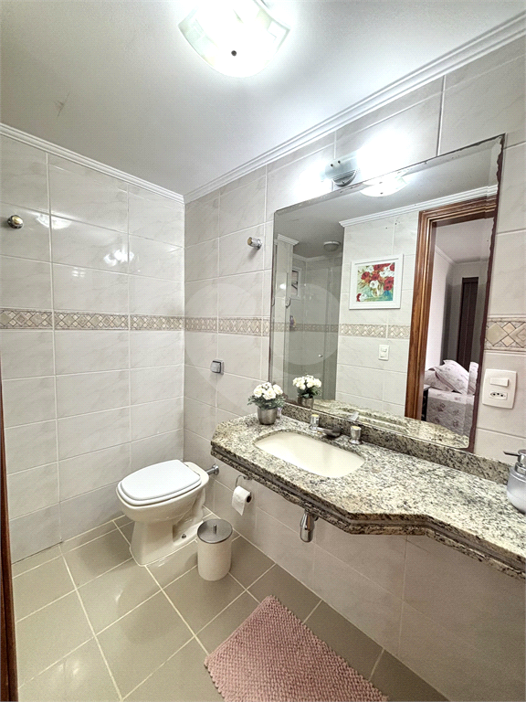 Apartamento à venda com Vista Livre e 3 Dormitórios (1 Suíte)  e 2 vagas 