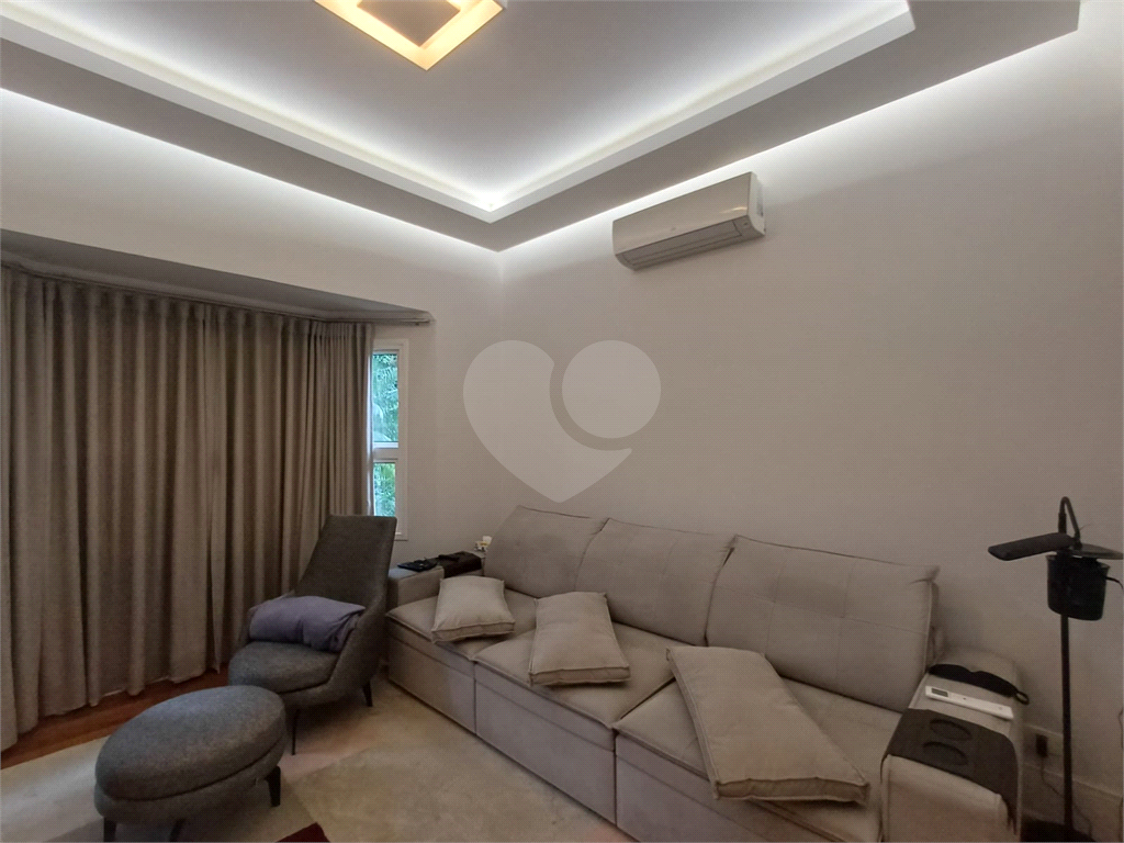 SOBRADO DE ALTO PADRÃO À VENDA CONDOMINIO FECHADO – HORTO FLORESTAL | ZONA NORTE