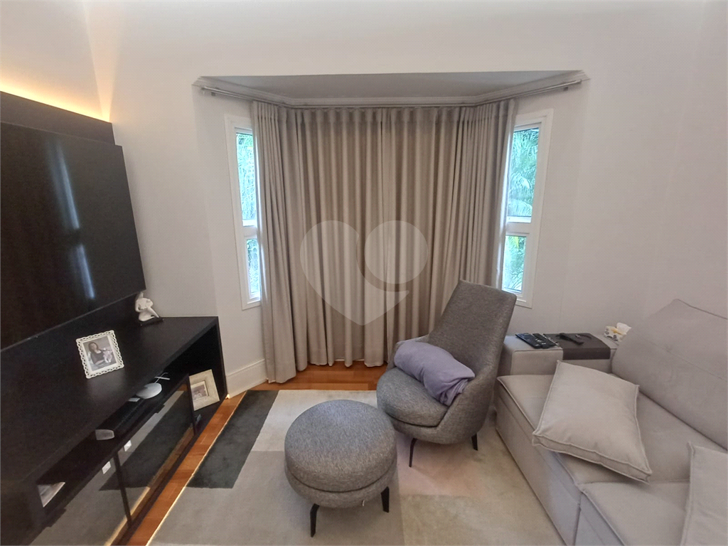 SOBRADO DE ALTO PADRÃO À VENDA CONDOMINIO FECHADO – HORTO FLORESTAL | ZONA NORTE